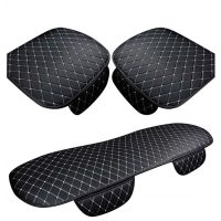 Set de protecție universal pentru scaune auto - Negru cu alb