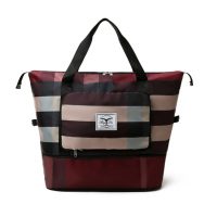 Geanta de călătorie sportivă - Cuburi roșii închise