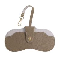 Carcasă suspendată pentru ochelari - Maro