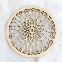 Ornament din lemn de 30 cm - Mandala - Flori