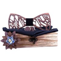 Set din lemn pentru fluture, batista, butoni și broșă - Sculptat, asimetric